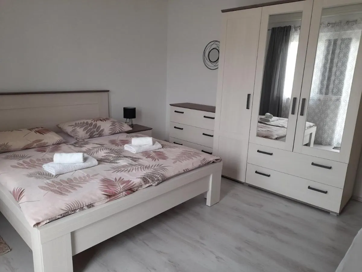 Apartment Tariba Supetarska Draga 0*,  Croatia