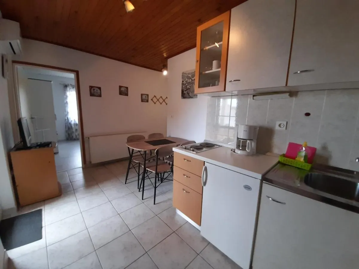 Apartment Tariba Supetarska Draga