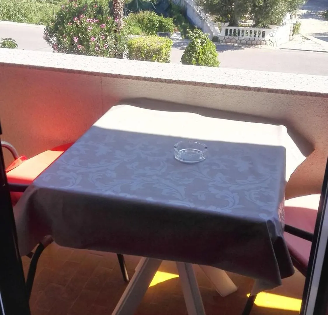 Apartment Tariba Supetarska Draga