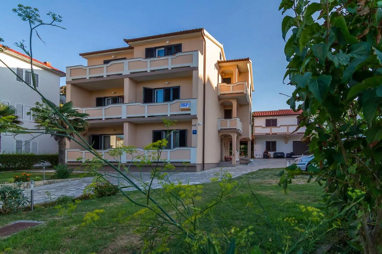 Apartment Tariba Supetarska Draga 0*,  Croatia